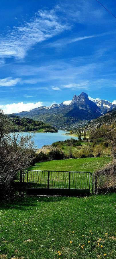Mirador De Sallent - Piso Con Vistas Sallent De Gallego Bagian luar foto